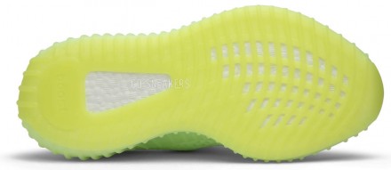 Женские кроссовки Adidas Yeezy Boost 350 V2 GID Glow
