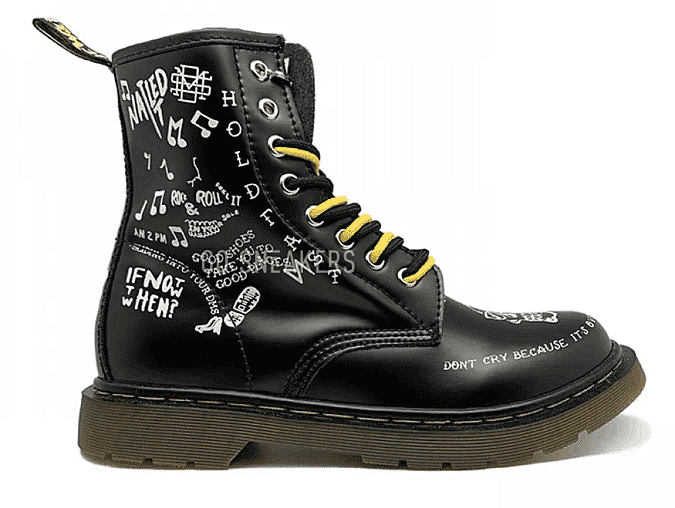 Унисекс ботинки Dr. Martens 1460 Scribble Black/White