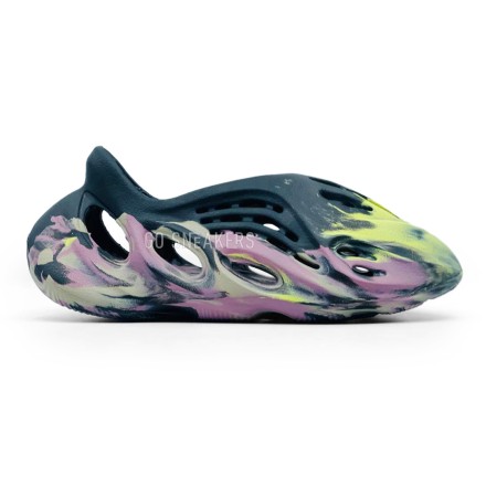 Унисекс кроссовки для бега Adidas Yeezy Foam Runer Black Multi