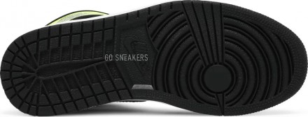 Унисекс кроссовки Nike Air Jordan 1 Retro High OG &#039;Volt Gold&#039;