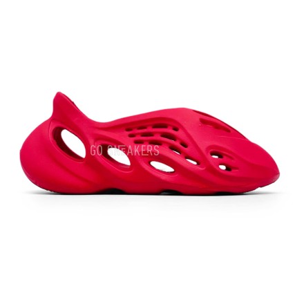 Унисекс кроссовки для бега Adidas Yeezy Foam Runer Red Multi