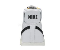 Nike Wmns Blazer Mid 77 Vintage 'White Black'