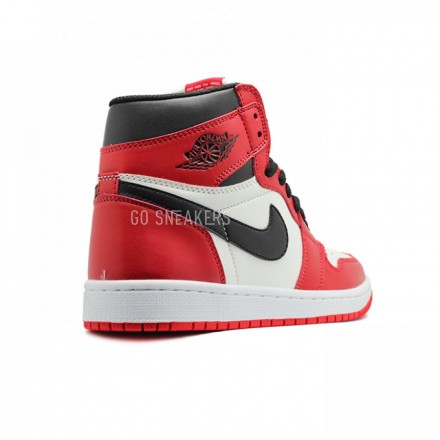 Женские кроссовки Nike Air Jordan 1 Retro Chicago