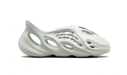 Унисекс кроссовки для бега Adidas Yeezy Foam Runner White