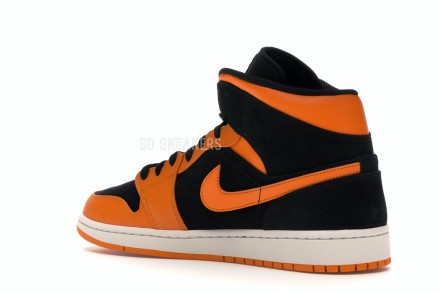 Унисекс кроссовки Nike Air Jordan 1 Mid Black Orange Peel