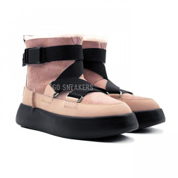 UGG Boom Buckle Boot - Pink Crystal