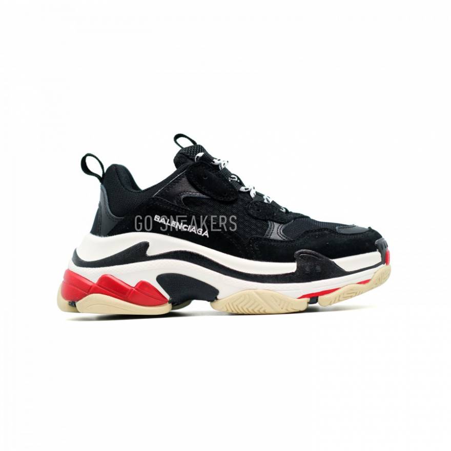 Balenciaga Triple S Black 8 990
