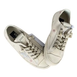 Golden Goose V-Star in Beige Suede with Silver Star