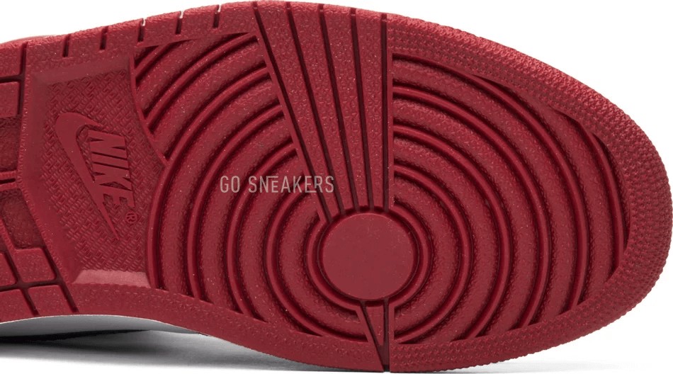 Nike Air Jordan 1 Retro High OG Chicago 2015