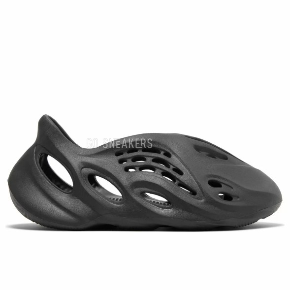 Унисекс кроссовки для бега Adidas Yeezy Foam Runner Onyx