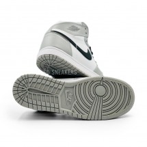 Nike Air Jordan 1 Mid Winter 'Light Smoke Grey' 