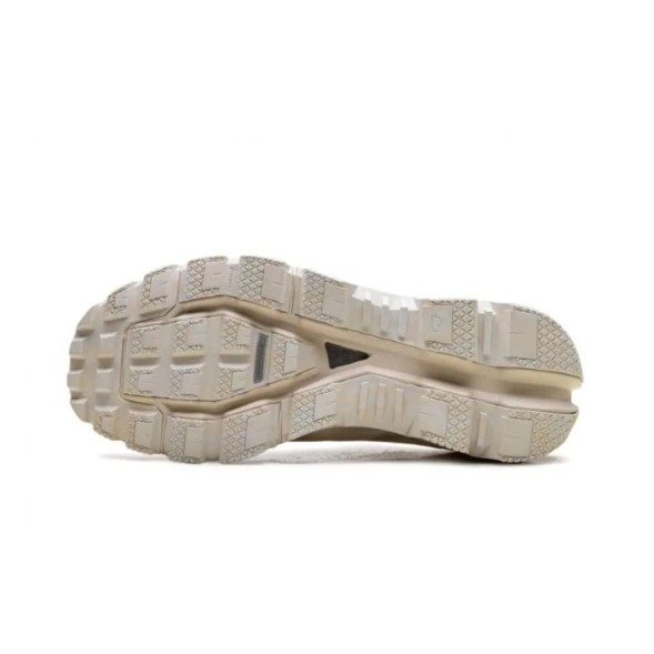 Женские кроссовки On Cloudventure 2 x LOEWE Eggshell