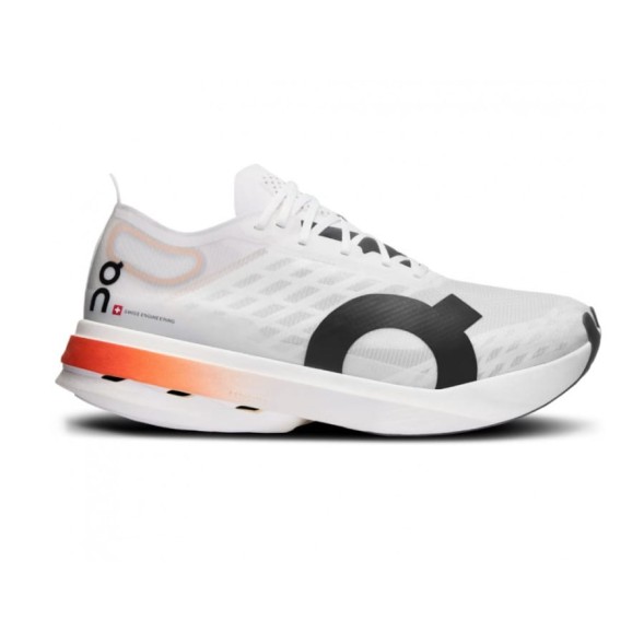 Женские кроссовки On Cloudboom Strike White Black