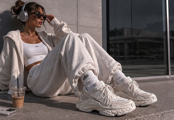 Унисекс кроссовки Balenciaga Triple S.2 Sneakers in Eggshell