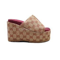 Gucci Platform Flip-flops Brown