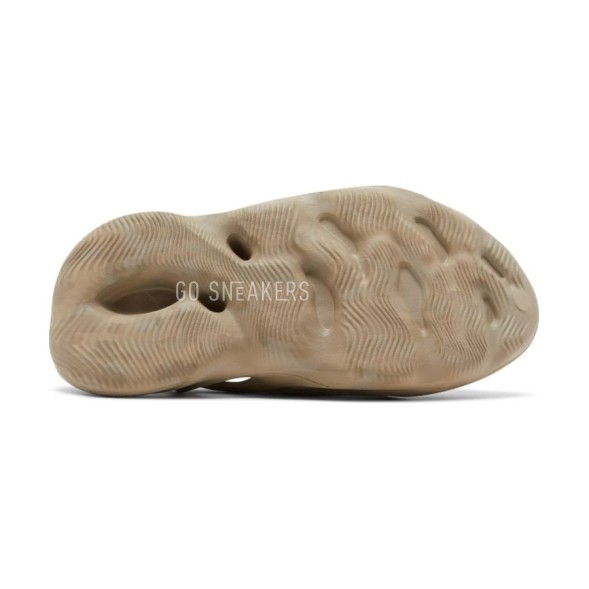 Унисекс кроссовки для бега Adidas Yeezy Foam Rnnr Stone Sage