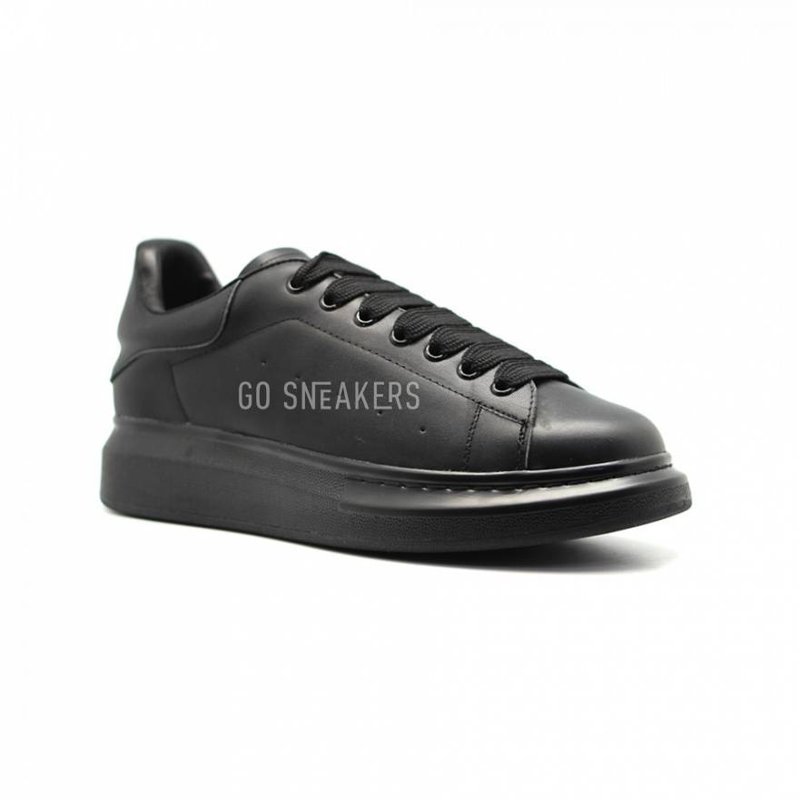 alexander mcqueen total black