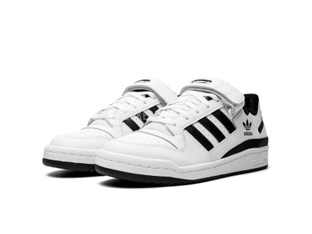 Унисекс кроссовки Adidas Originals Forum 84 Low White Black