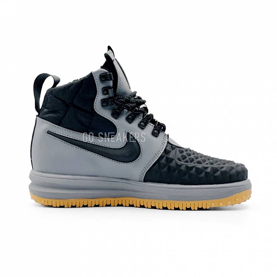 Nike duckboot top