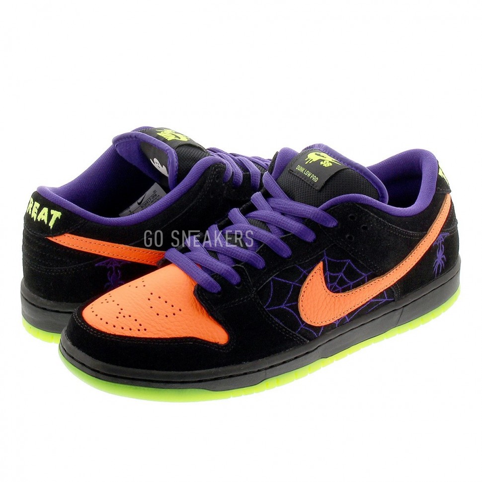 Nike hot sale dunks halloween
